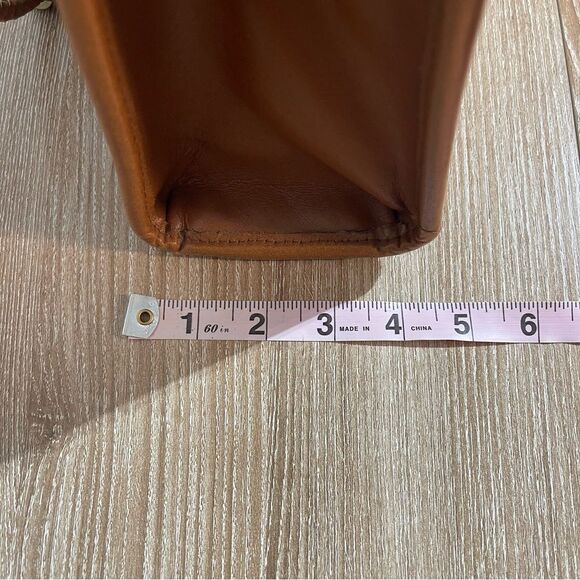 Made in India Hand Tooled Leather Handbag - Picture 8 of 10